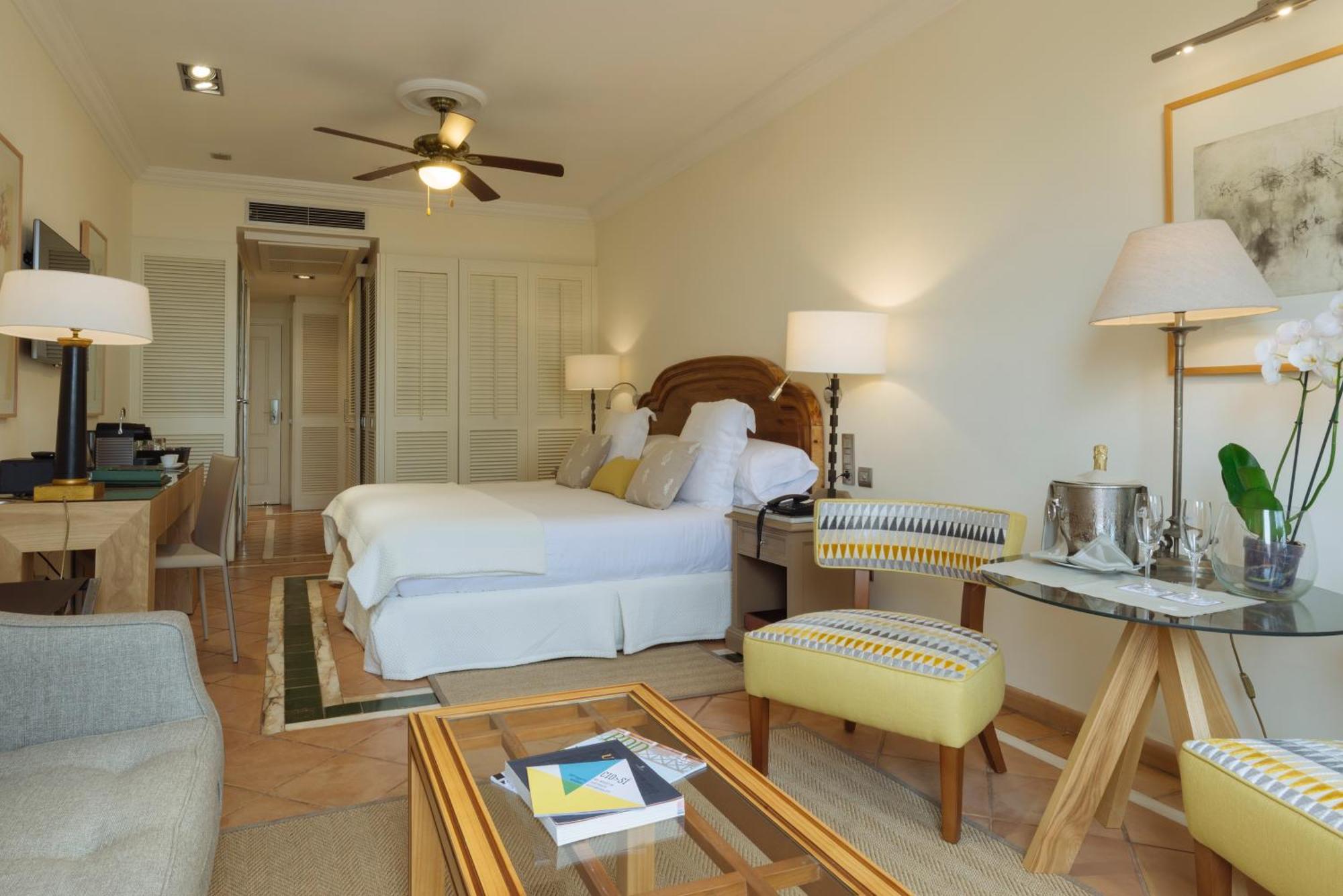 Hotel Bahía Del Duque 5*