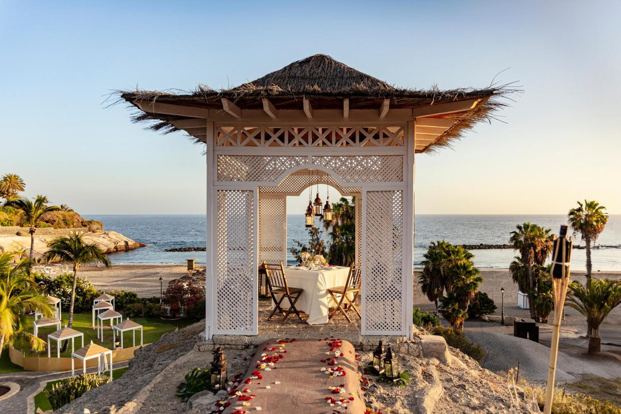 Hotel Bahía Del Duque 5*